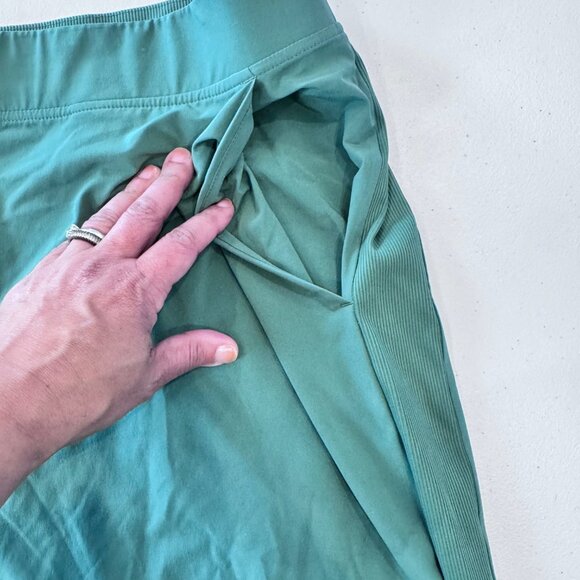 Athleta Green Lightweight Running Pants, Plus Size 22 - Picture 4 of 8